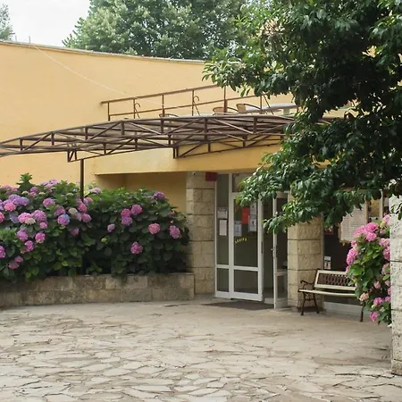 Хотел балканика